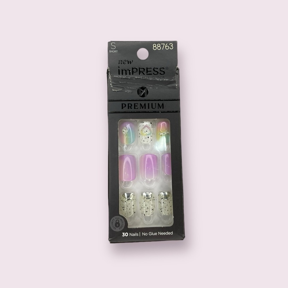 imPRESS Premium Press On Nails in Sweet Life